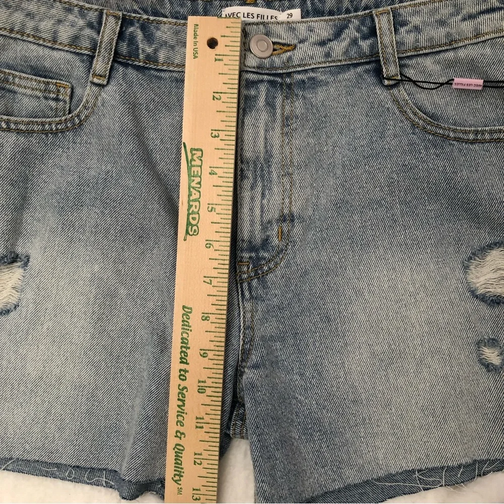 AVEC LES FILLES JEAN SHORTS SIZE 29 HIGH WAIST RAW HEM DISTRESSED NWT - Picture 12 of 14